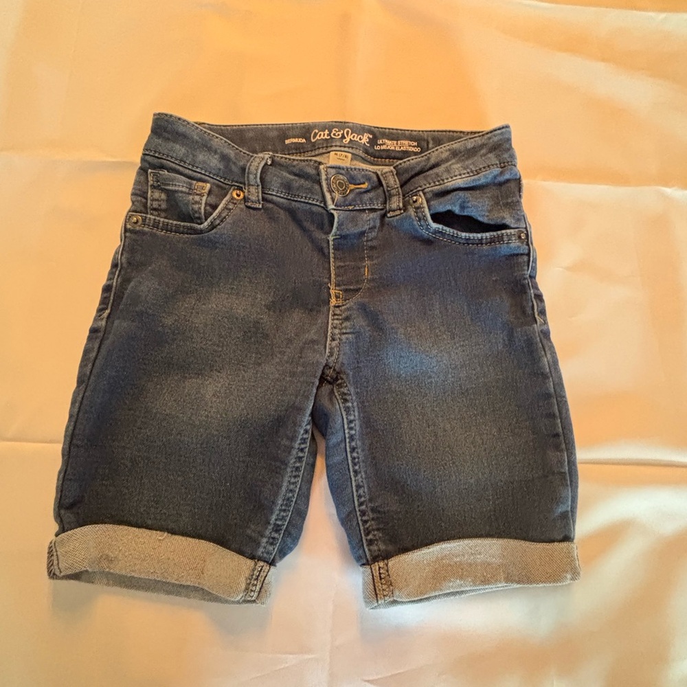 Cat & Jack Girls Jean Bermuda Shorts Adjustable Waist size Medium 7/8